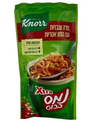 נמס בכוס מרק עגבניות עם אטריות
