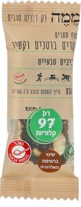 חטיף תמרים שקדים בוטנים וקשיו